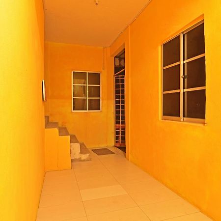 Capital O 90664 Rabi Hotel โกตาบารู ภายนอก รูปภาพ