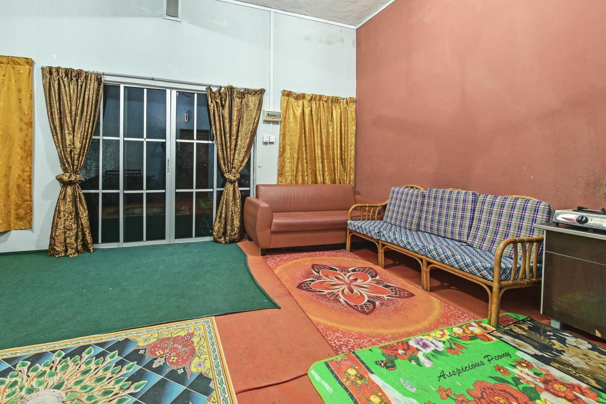Capital O 90664 Rabi Hotel โกตาบารู ภายนอก รูปภาพ
