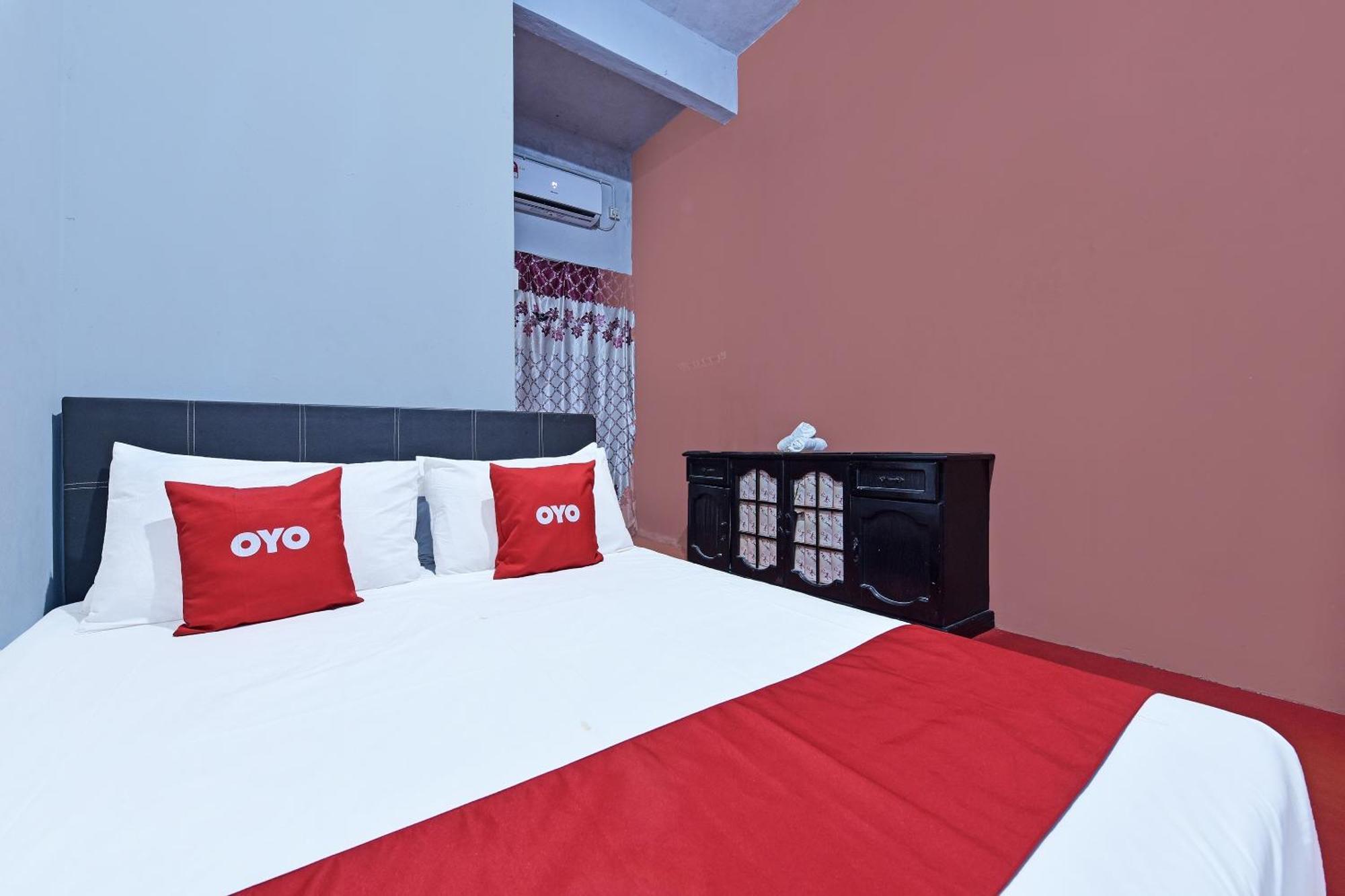 Capital O 90664 Rabi Hotel โกตาบารู ภายนอก รูปภาพ